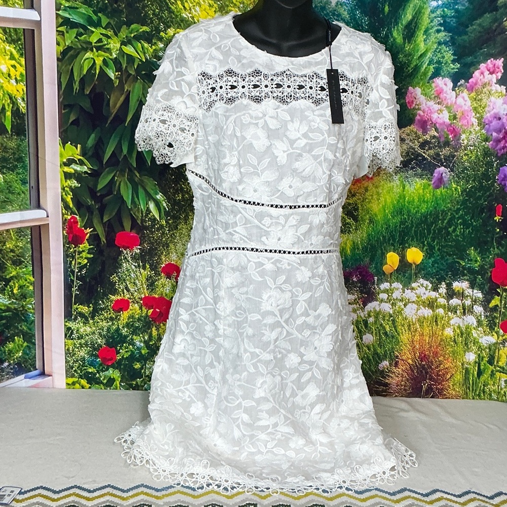 Elie Tahari White Floral Lace Midi Dress size 12 NWT #1327
